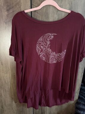 American Eagle Outfitters Burgundy Crescent Moon Tee